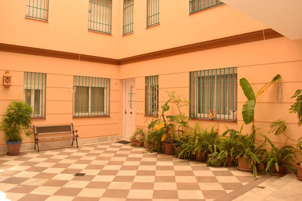 Duplex Donkey Parking Sevilha Exterior foto